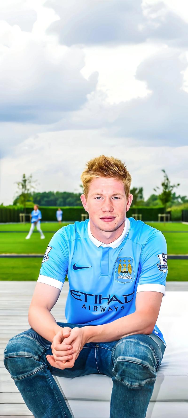 汉堡vs斯图加特：洛孔加、卢卡-武什科维奇首发，努贝尔、达希勒出战